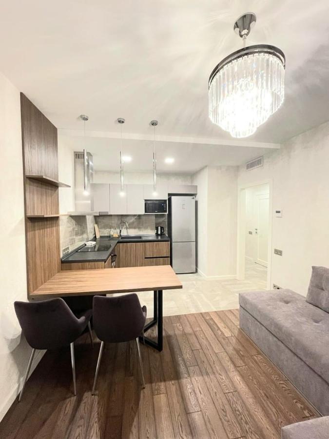 1 Room 60M2 Center Of Obolon Near River Side. 11 Floor Kyiv Exterior foto