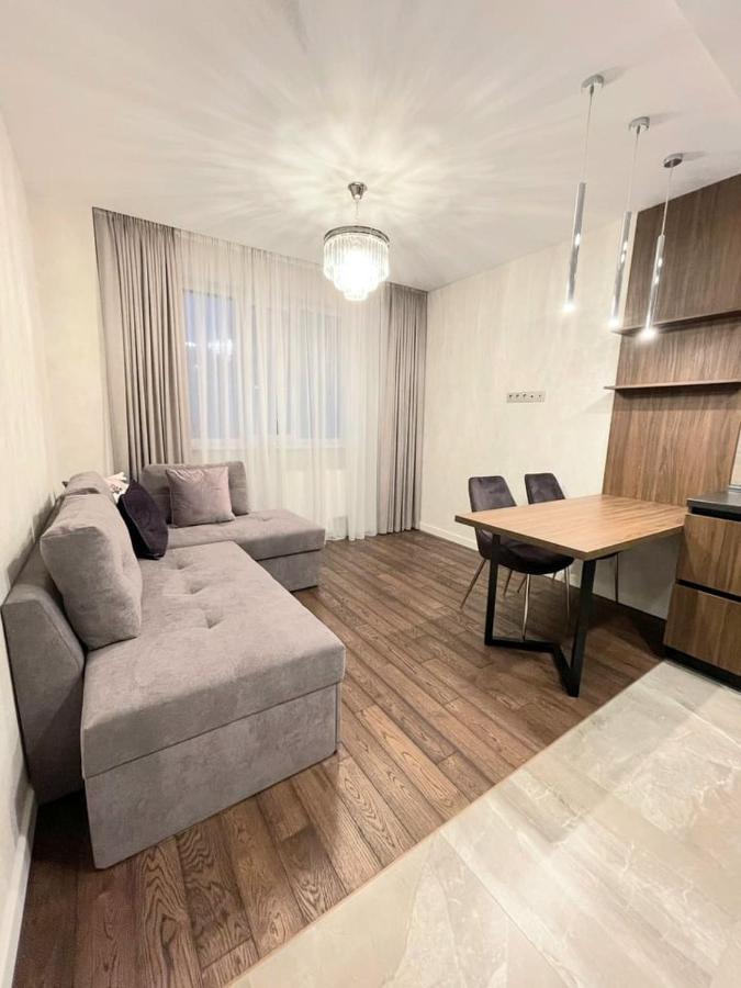 1 Room 60M2 Center Of Obolon Near River Side. 11 Floor Kyiv Exterior foto